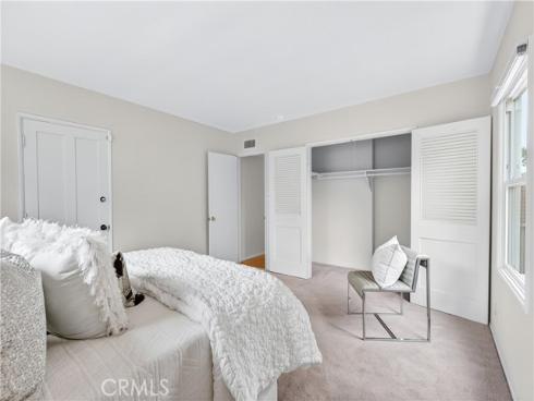 1005 W 20th  , Santa Ana, CA