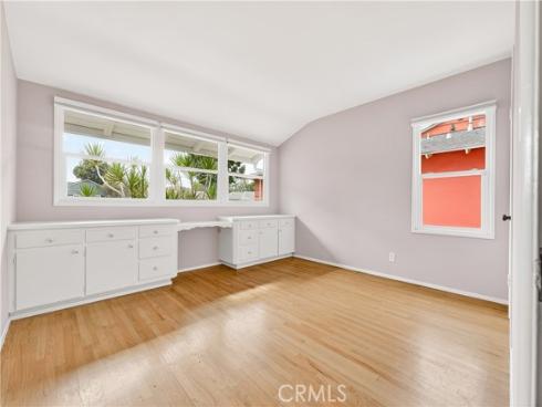 1005 W 20th  , Santa Ana, CA