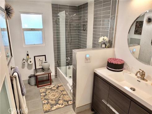 2705 N Flower  , Santa Ana, CA