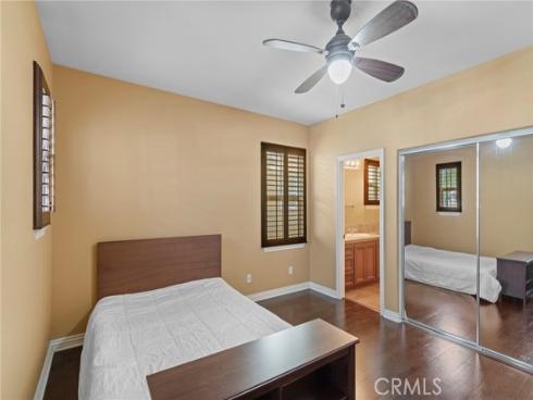 1858 W Meadowbrook  , Santa Ana, CA