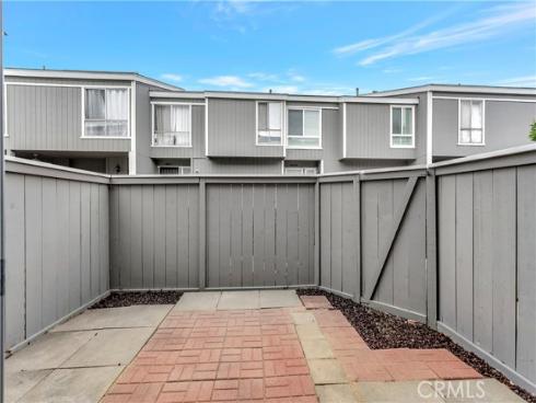 2670 W Segerstrom  f , Santa Ana, CA