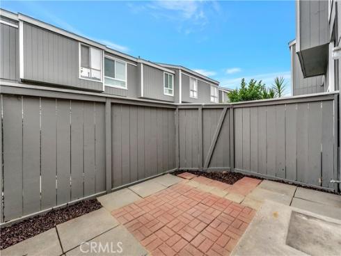 2670 W Segerstrom  f , Santa Ana, CA