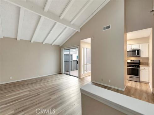 2670 W Segerstrom  f , Santa Ana, CA