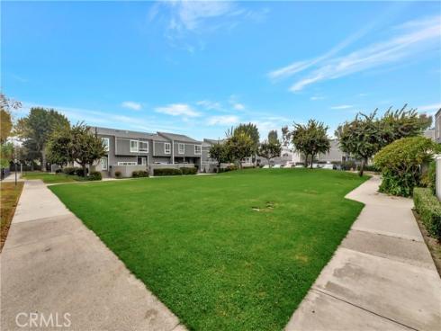 2670 W Segerstrom  f , Santa Ana, CA