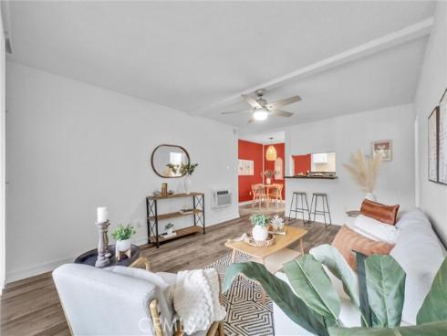 1030 W. Macarthur Boulevard 5