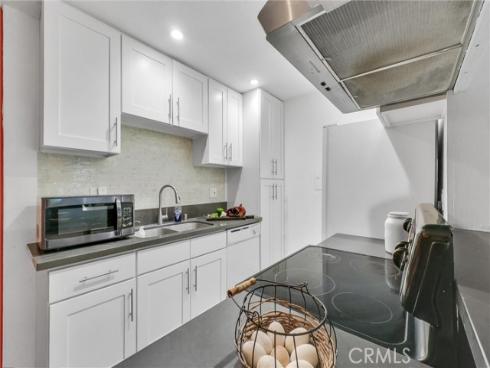 1030 W Macarthur  5  Boulevard, Santa Ana, CA