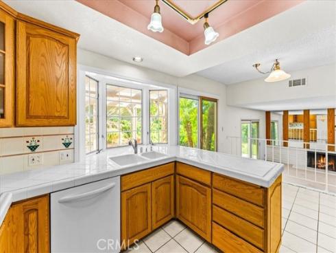 13532  Woodglen   Drive, Santa Ana, CA