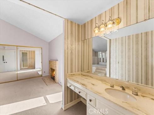 13532  Woodglen   Drive, Santa Ana, CA