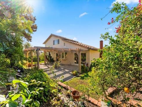 13532  Woodglen   Drive, Santa Ana, CA