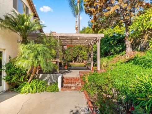 13532  Woodglen   Drive, Santa Ana, CA