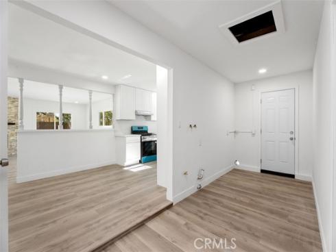 913 S Diamond  , Santa Ana, CA