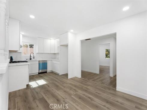 913 S Diamond  , Santa Ana, CA