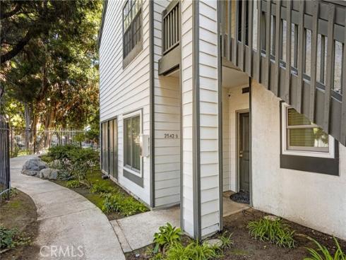 2542 W Macarthur  143  Boulevard, Santa Ana, CA