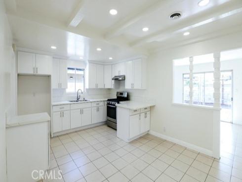 2910 W Cubbon  , Santa Ana, CA