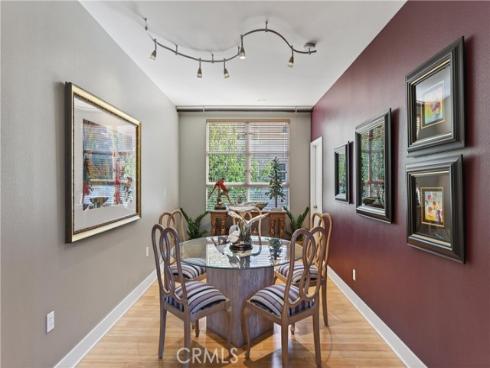 906 E Civic Center  , Santa Ana, CA