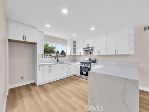 621  Rosita  , Santa Ana, CA