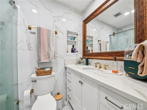 1430  Cabrillo Park  B , Santa Ana, CA