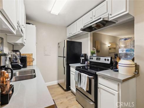 1030 W Macarthur  95  Boulevard, Santa Ana, CA