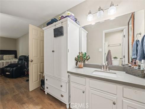 1030 W Macarthur  95  Boulevard, Santa Ana, CA