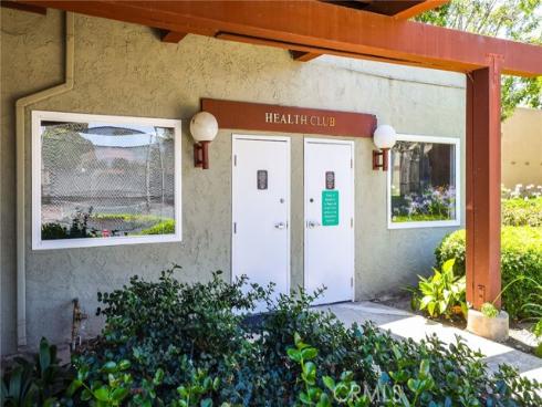 1030 W Macarthur  95  Boulevard, Santa Ana, CA