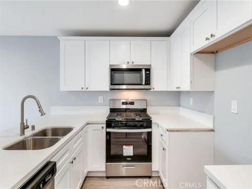 450 E 4th  221 , Santa Ana, CA