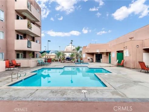 450 E 4th  221 , Santa Ana, CA