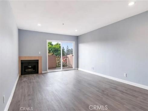 450 E 4th  221 , Santa Ana, CA