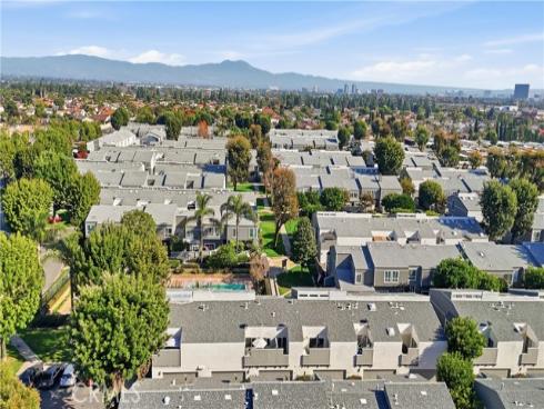 2911 S Fairview  C  Street, Santa Ana, CA