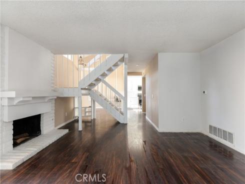 2512 N Tustin  D , Santa Ana, CA