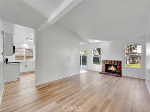 610 S Dennis , Santa Ana, CA