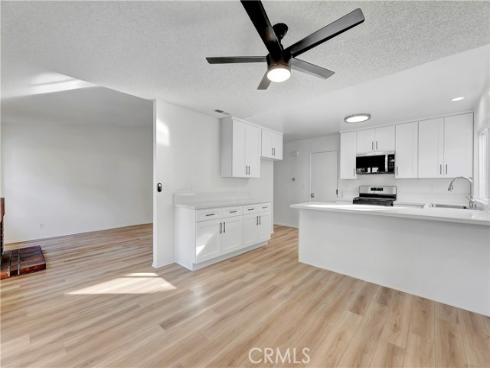 610 S Dennis , Santa Ana, CA