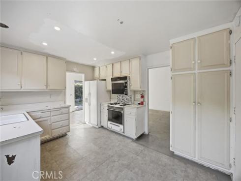 418 W Carol   Avenue, Santa Ana, CA