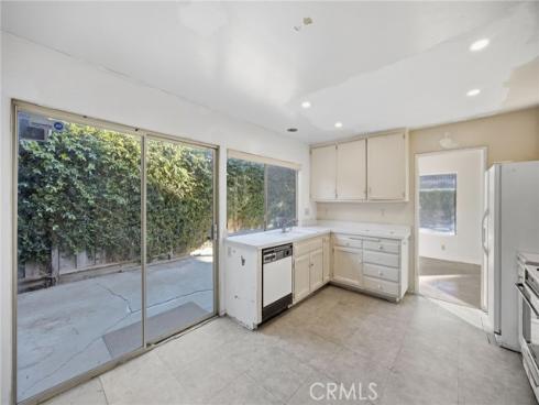 418 W Carol   Avenue, Santa Ana, CA