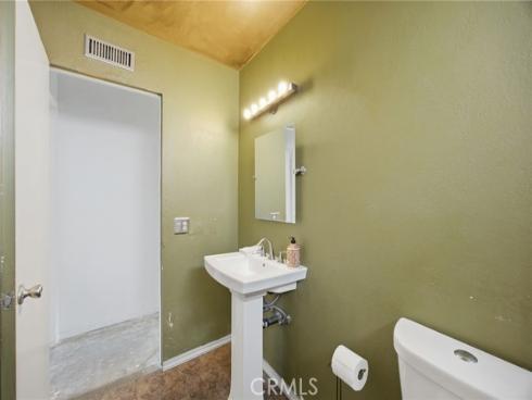 418 W Carol   Avenue, Santa Ana, CA