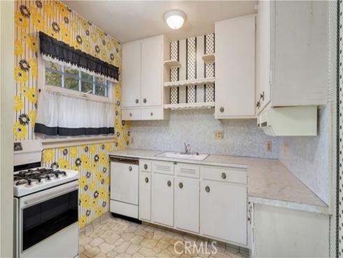 1804 N Heliotrope   Drive, Santa Ana, CA