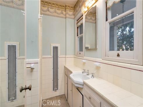 1804 N Heliotrope   Drive, Santa Ana, CA