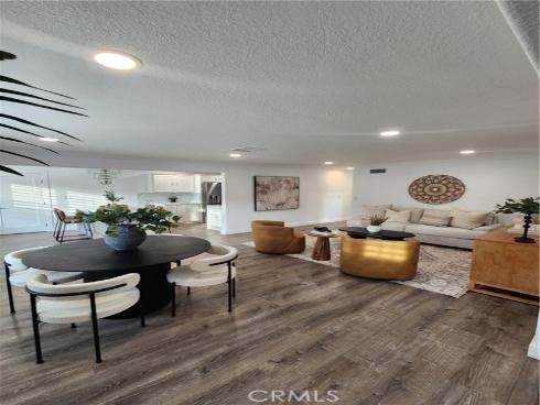 1626 E 15th St , Santa Ana, CA