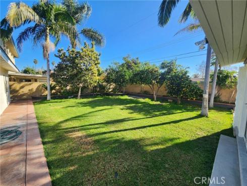 1626 E 15th St , Santa Ana, CA