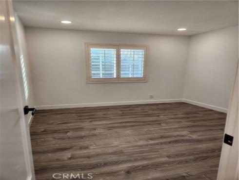 1626 E 15th St , Santa Ana, CA