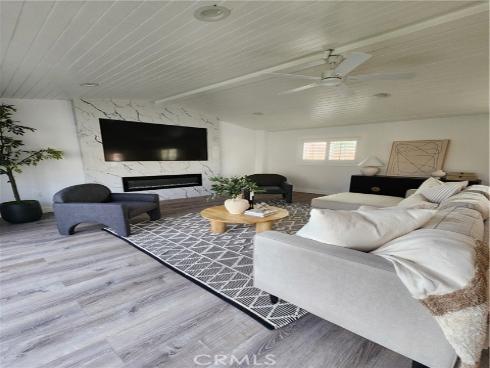 1626 E 15th St , Santa Ana, CA