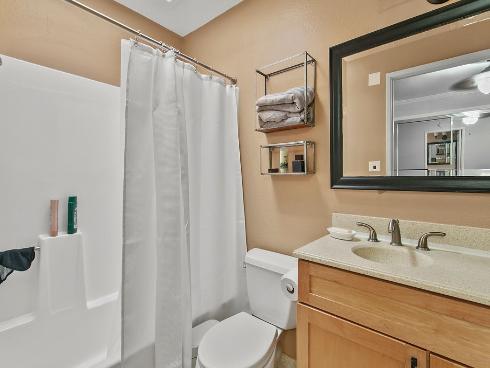 3683 S Bear J , Santa Ana, CA