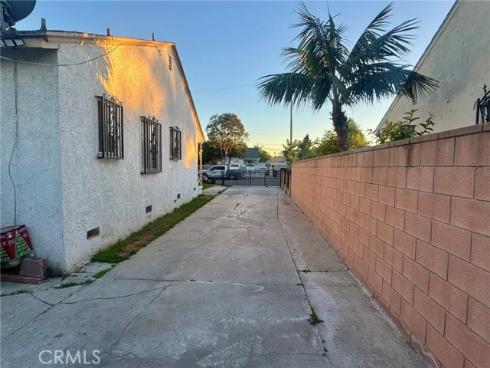 1413  Highland  , Santa Ana, CA