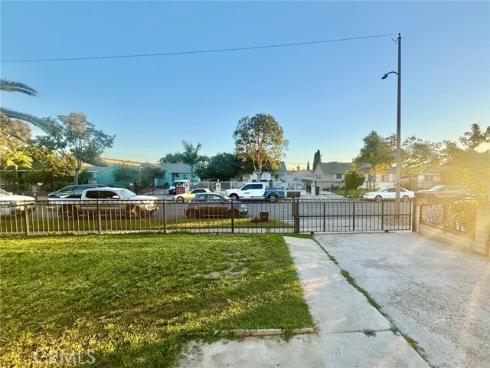 1413  Highland  , Santa Ana, CA