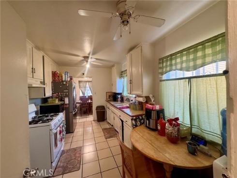 1413  Highland  , Santa Ana, CA