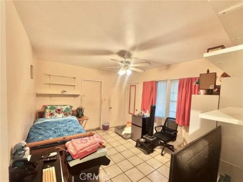 1413  Highland  , Santa Ana, CA