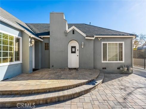 801 W 17th Street , Santa Ana, CA