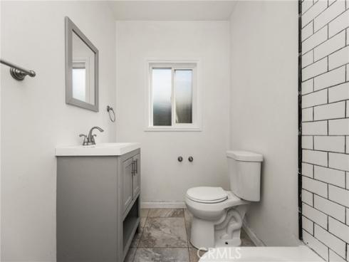 801 W 17th Street , Santa Ana, CA