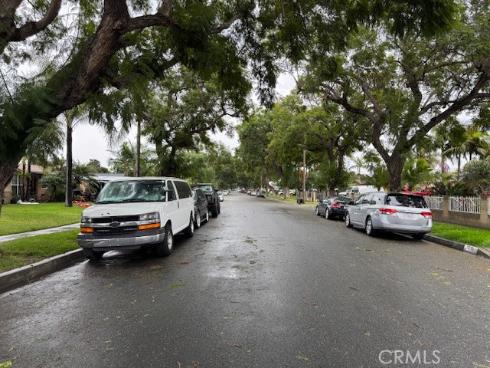 1209 S King , Santa Ana, CA