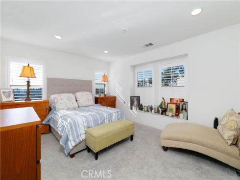 582 S Harbor Blvd , Santa Ana, CA