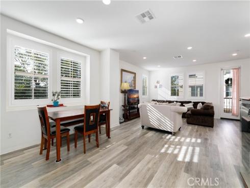 582 S Harbor Blvd , Santa Ana, CA